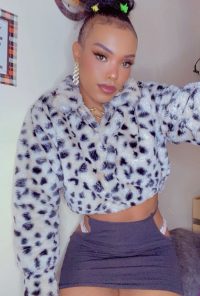 pretty shemale
